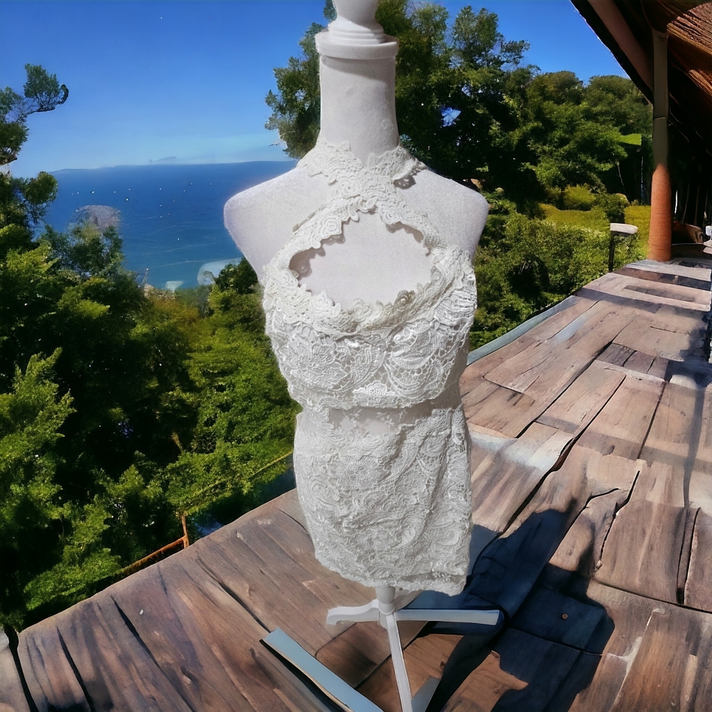 VENUS NWOT White lace sheer Midi dress Size 10